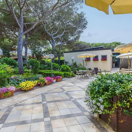 Aparthotel Casa Di Caccia Marina Di Bibbona