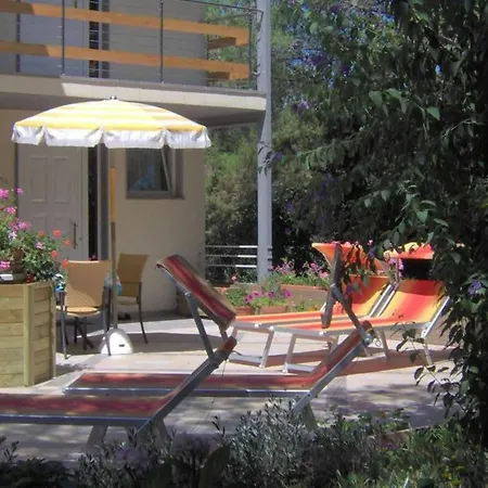 Casa Di Caccia Aparthotel